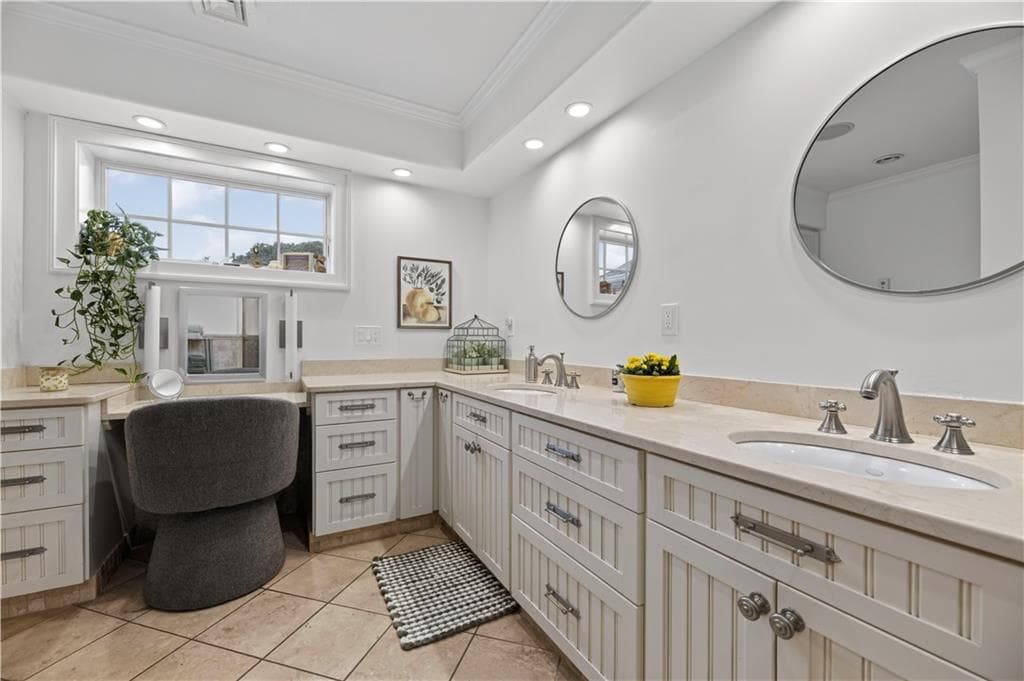 19 Moonlight Drive photo 21