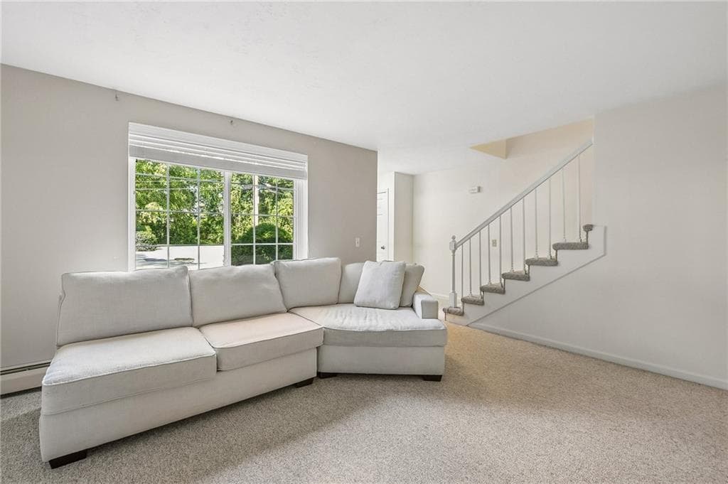 8 Cinnamon Lane photo 6