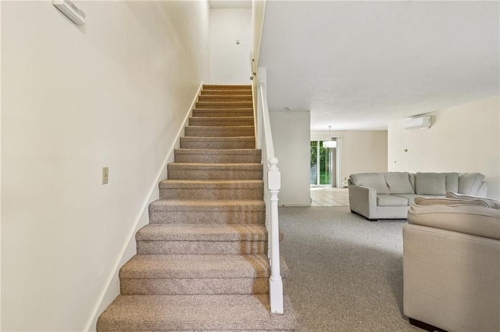 8 Cinnamon Lane photo 16