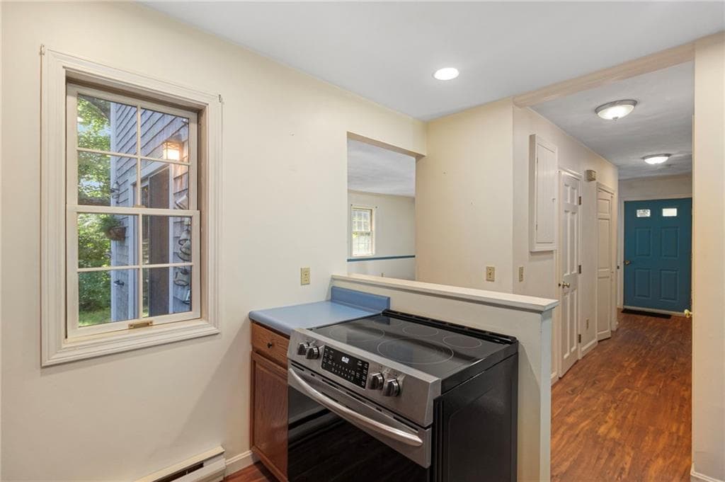 167 Winter Street UNIT 6 photo 17