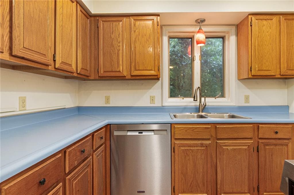 167 Winter Street UNIT 6 photo 15
