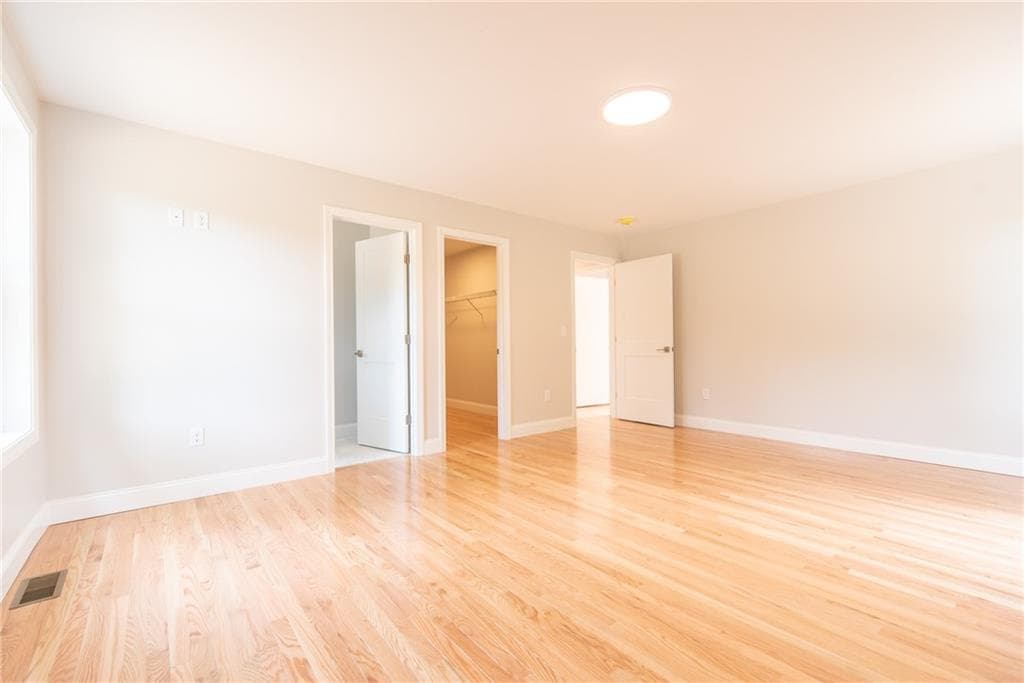 20 Eva Lane photo 13