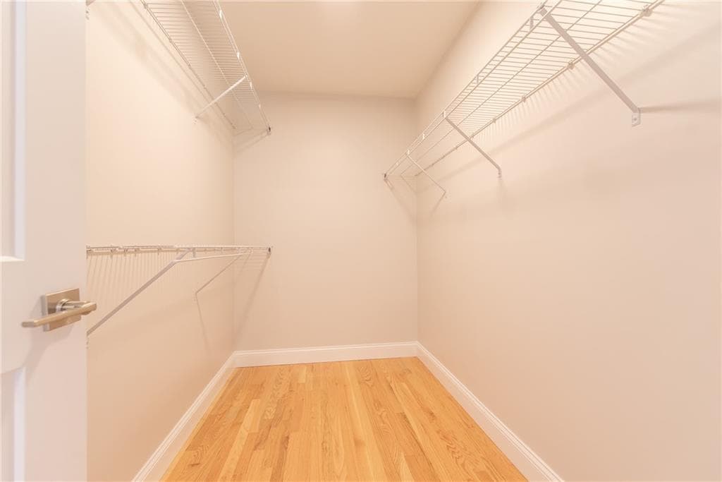 20 Eva Lane photo 15