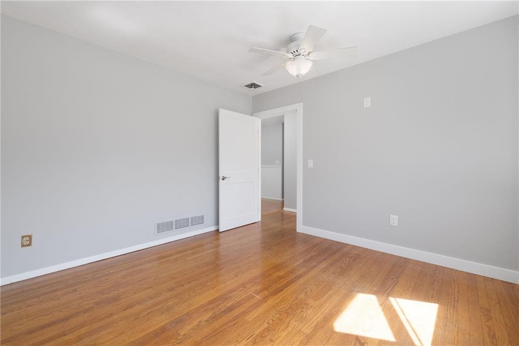 Single Family Residence at 7 Namquid Drive, Middletown, photo 24 of 50