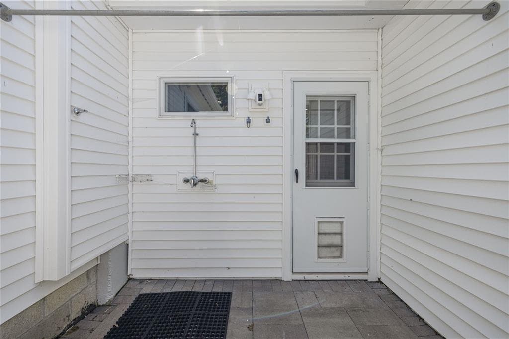 Single Family Residence at 7 Namquid Drive, Middletown, photo 44 of 50