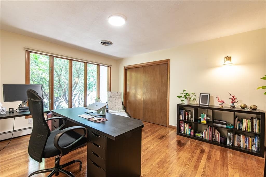 165 Kent Drive photo 23
