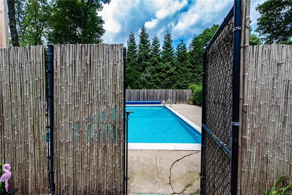 165 Kent Drive photo 46