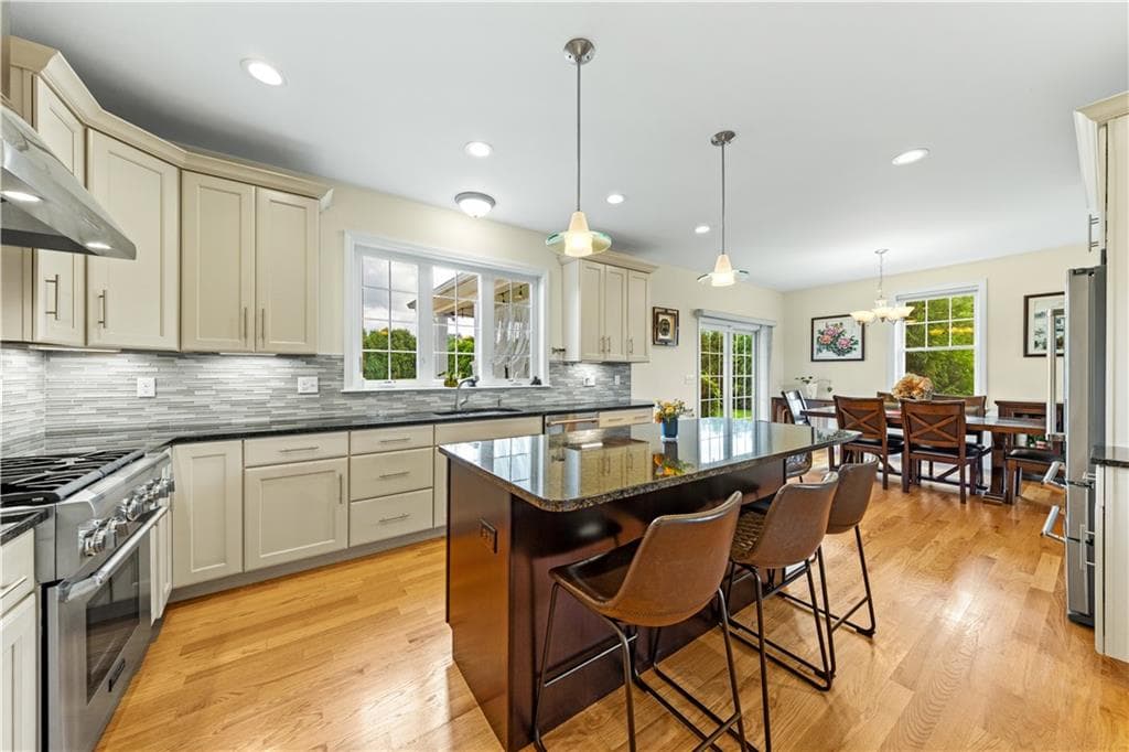 11 Aubin Street photo 6