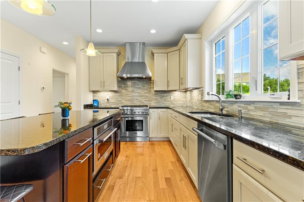 11 Aubin Street photo 5