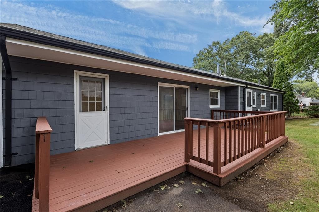 140 Tanner Avenue photo 2