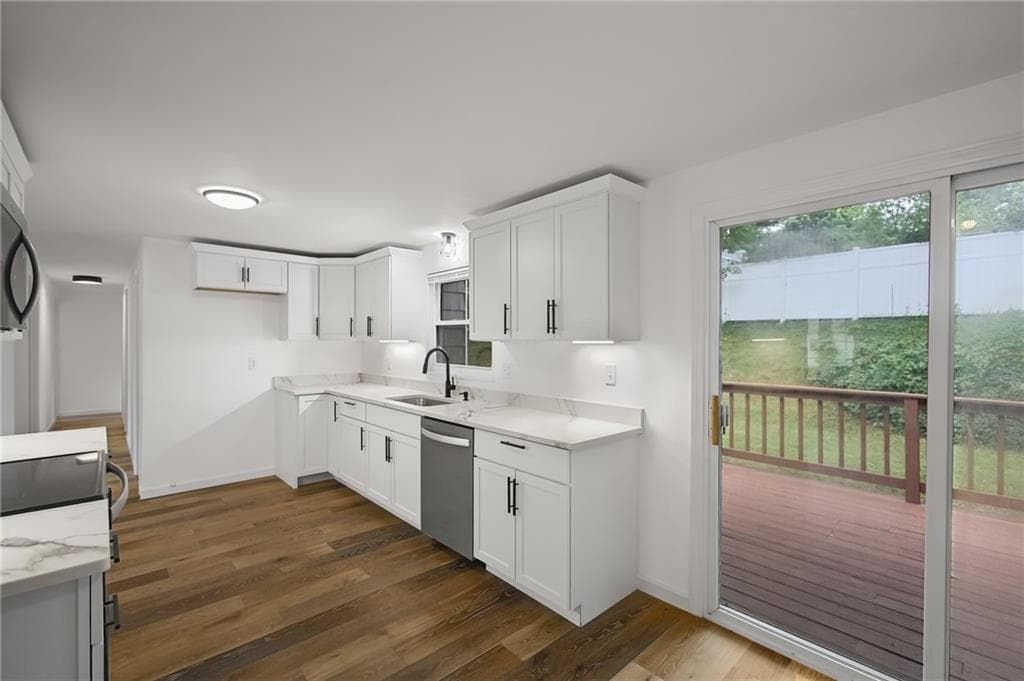 140 Tanner Avenue photo 12