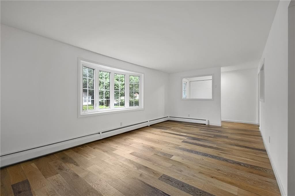 140 Tanner Avenue photo 8