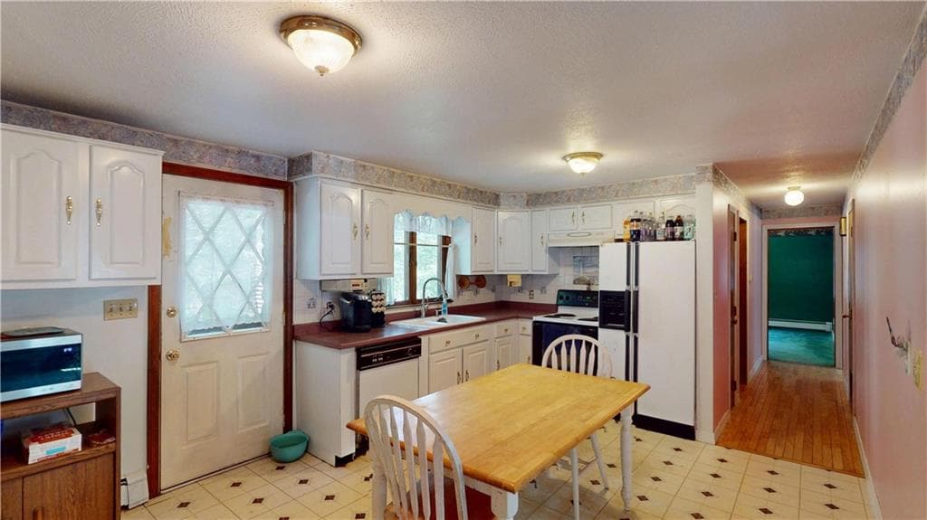 34 Angell Road photo 14