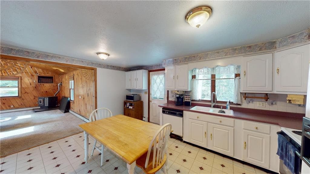 34 Angell Road photo 15