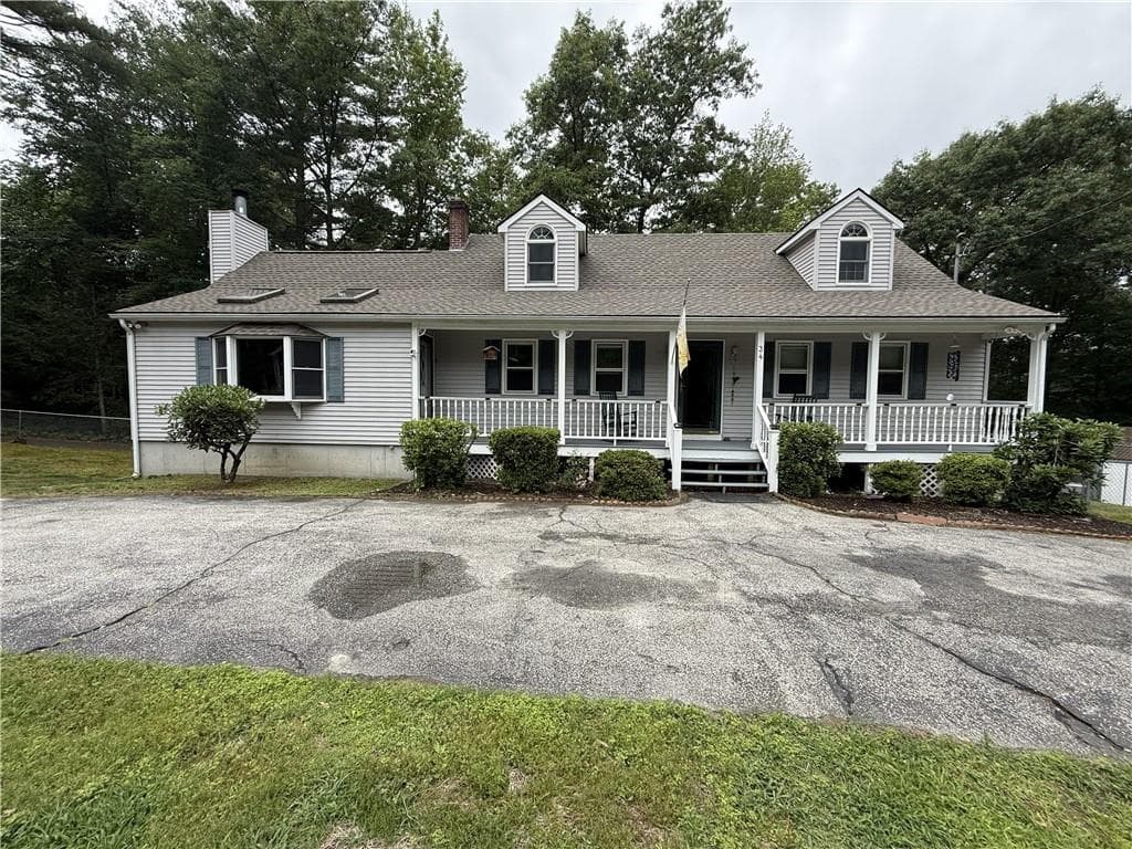 34 Angell Road photo 4