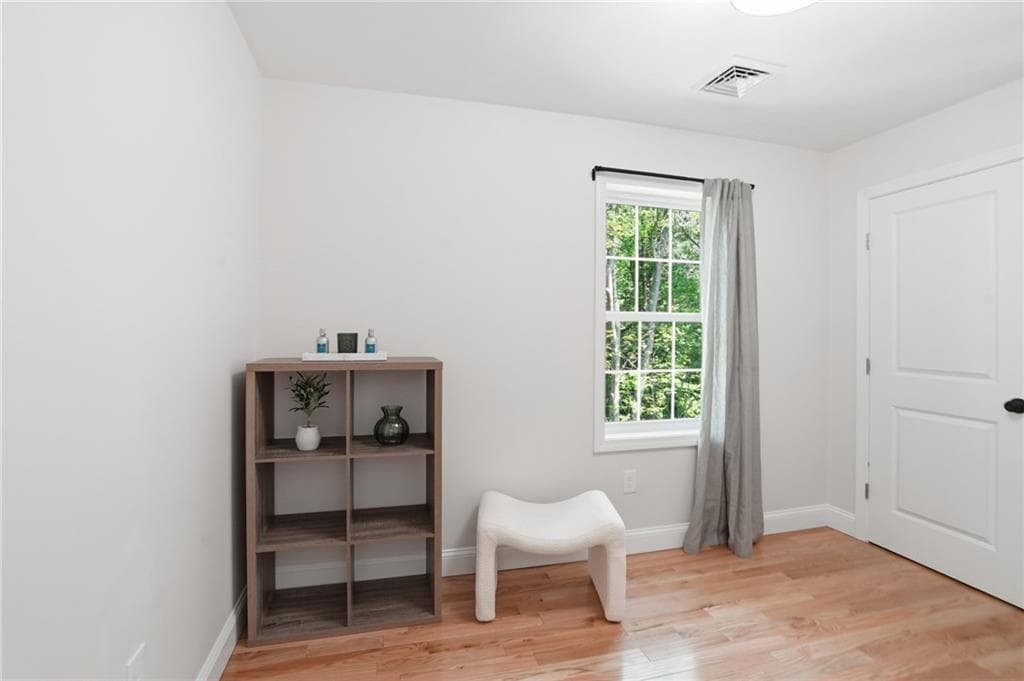 72 Wilbur Road photo 35