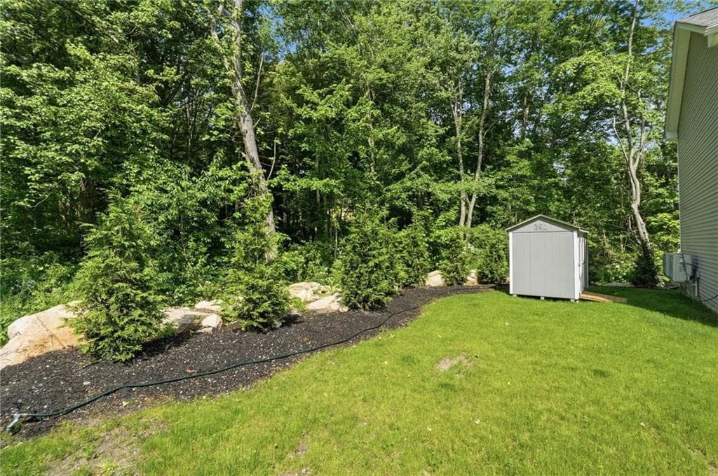 72 Wilbur Road photo 39