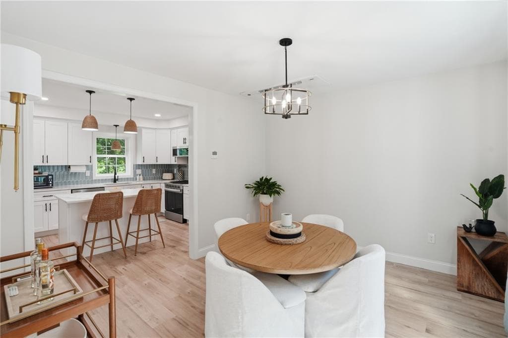 72 Wilbur Road photo 8