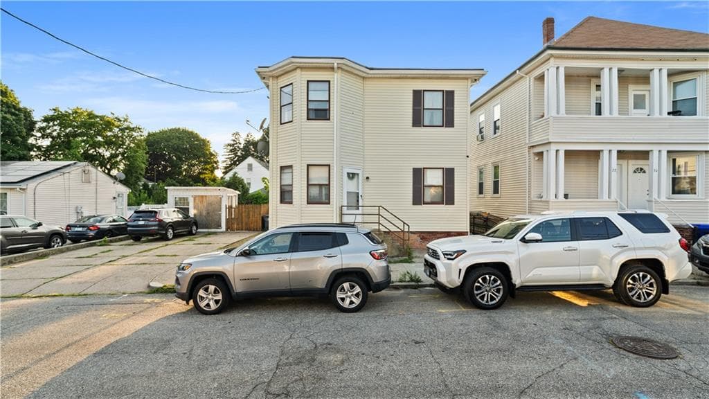 18 Amory Street