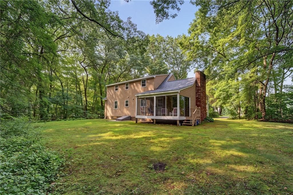 27 Peck Hill Road photo 3