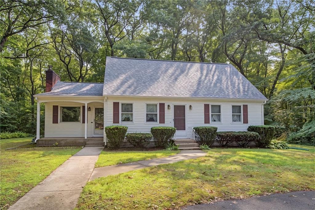 27 Peck Hill Road