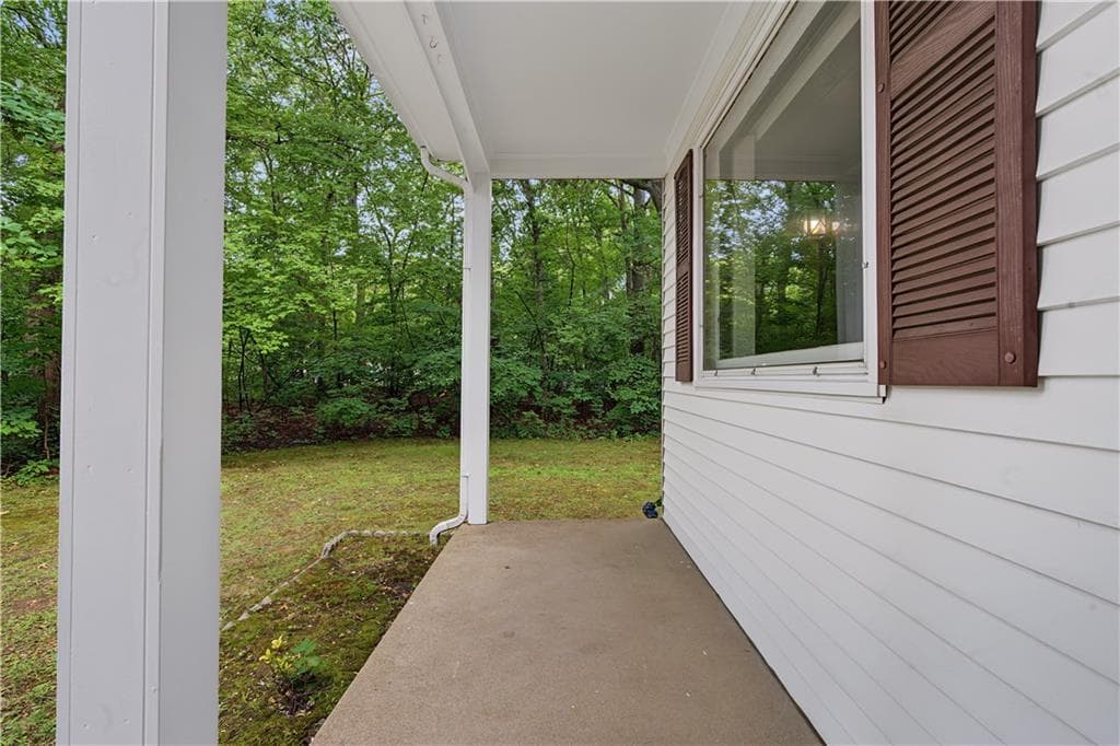 27 Peck Hill Road photo 8
