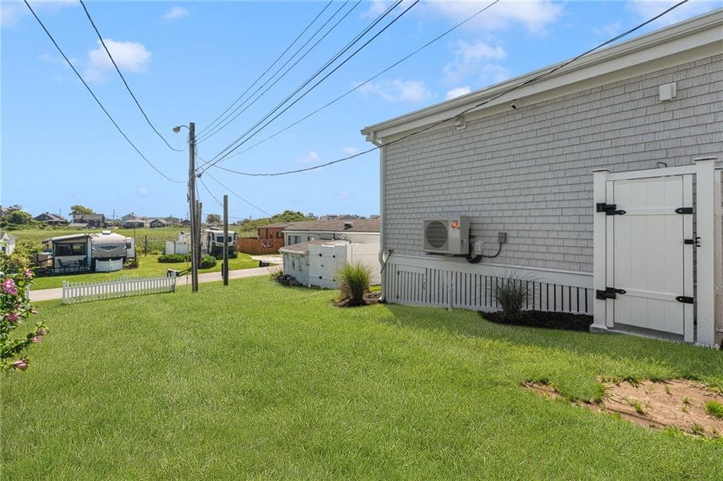 854 L264 Matunuck Beach Road photo 5