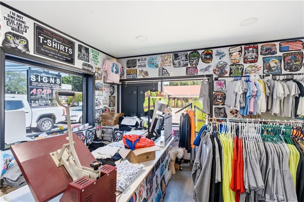 912 Tiogue Avenue photo 7