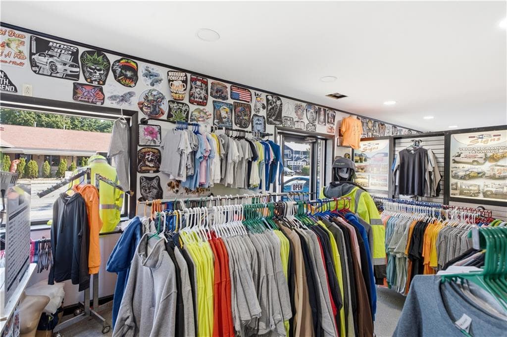 912 Tiogue Avenue photo 9
