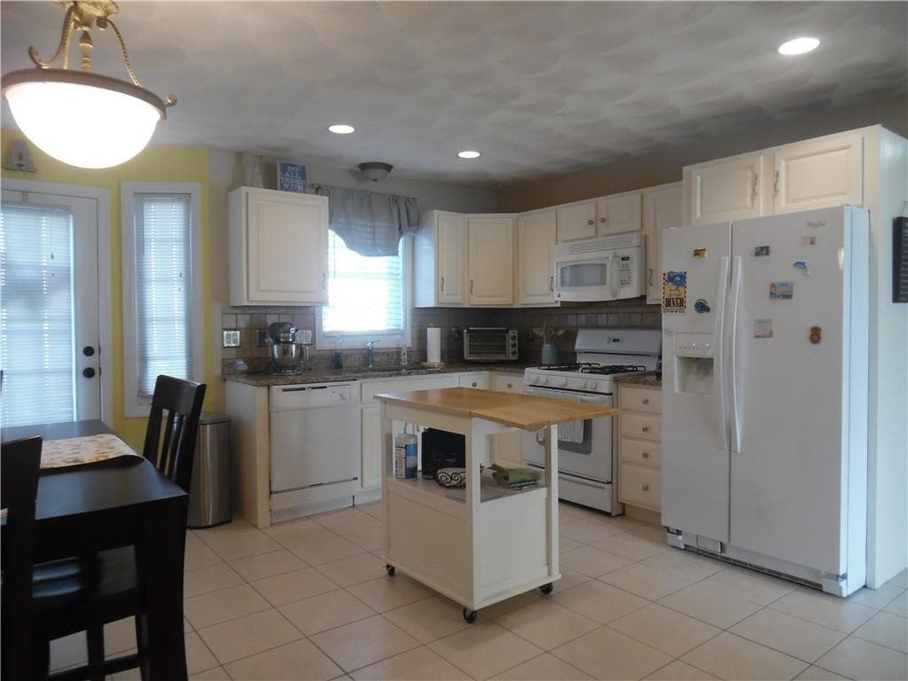 6 Tobie Avenue UNIT 6 photo 5