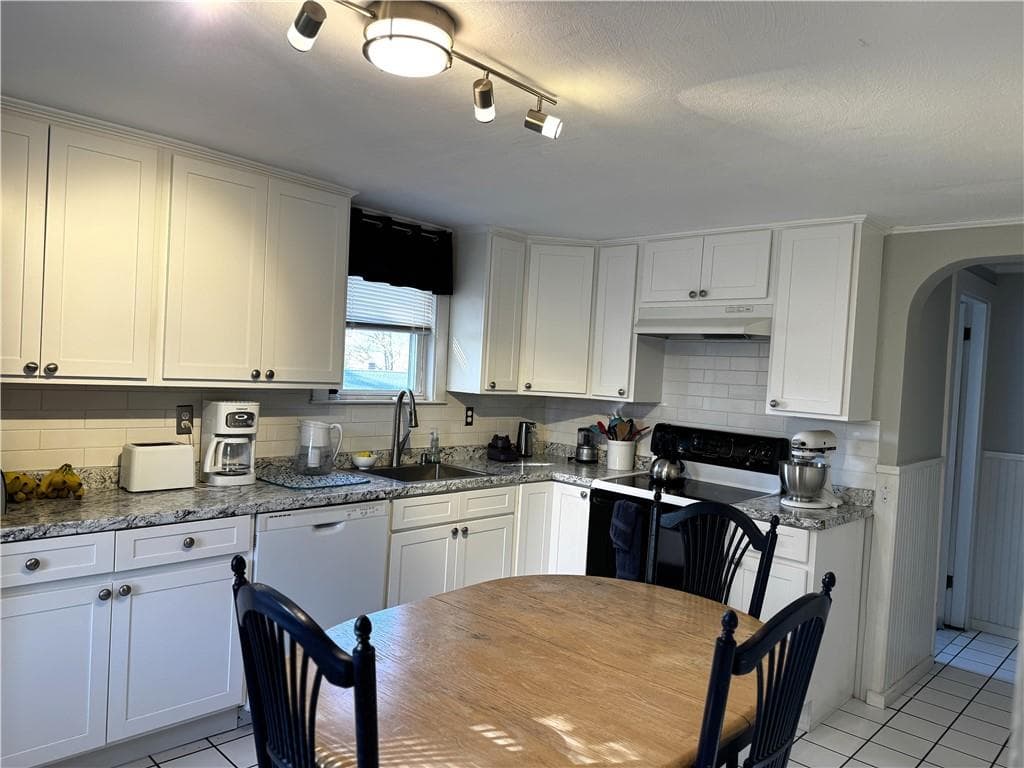 42 Spring Drive photo 11