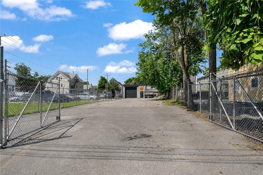 292 Prairie Avenue photo 15