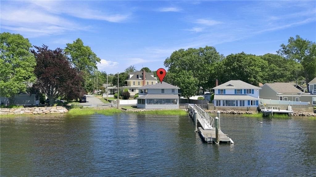 32 King Philip Avenue photo 2