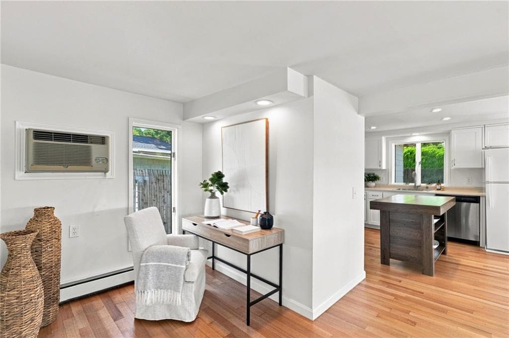 32 King Philip Avenue photo 14