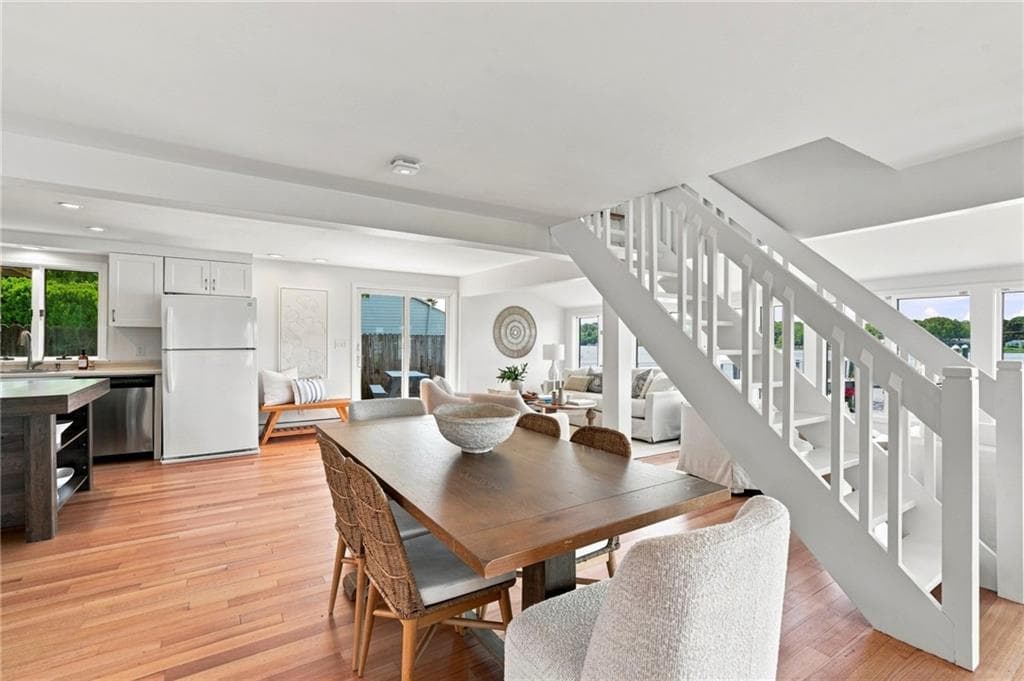 32 King Philip Avenue photo 11