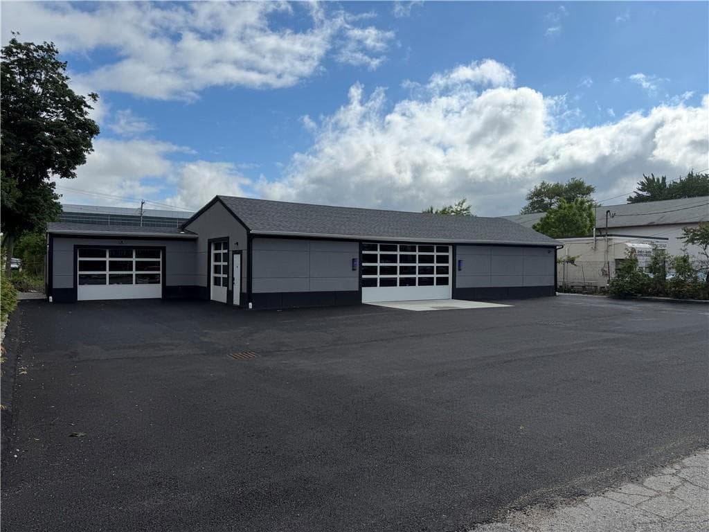 55 Montebello Road photo 2