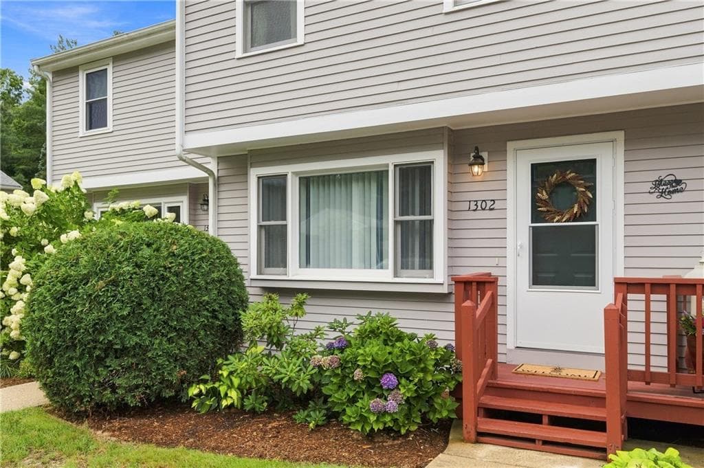 154 Bear Hill Road UNIT 1302 photo 2
