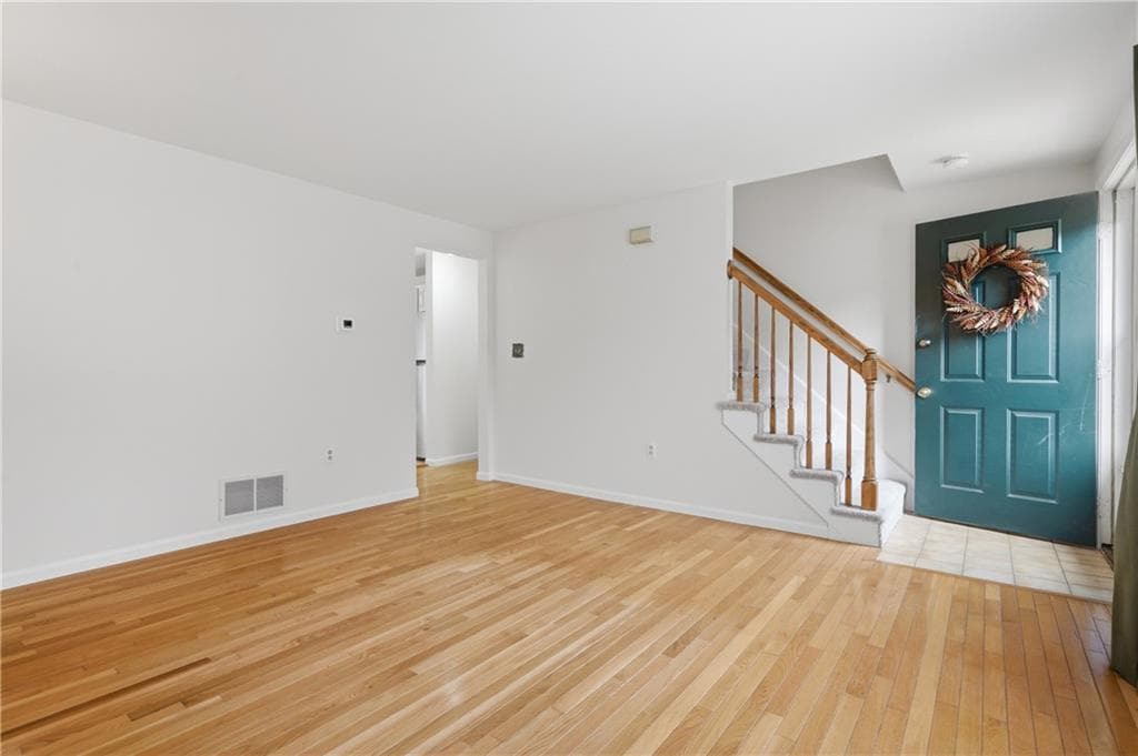 154 Bear Hill Road UNIT 1302 photo 4