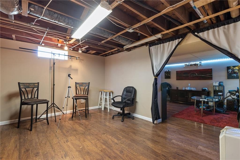 74 Youngs Avenue photo 20