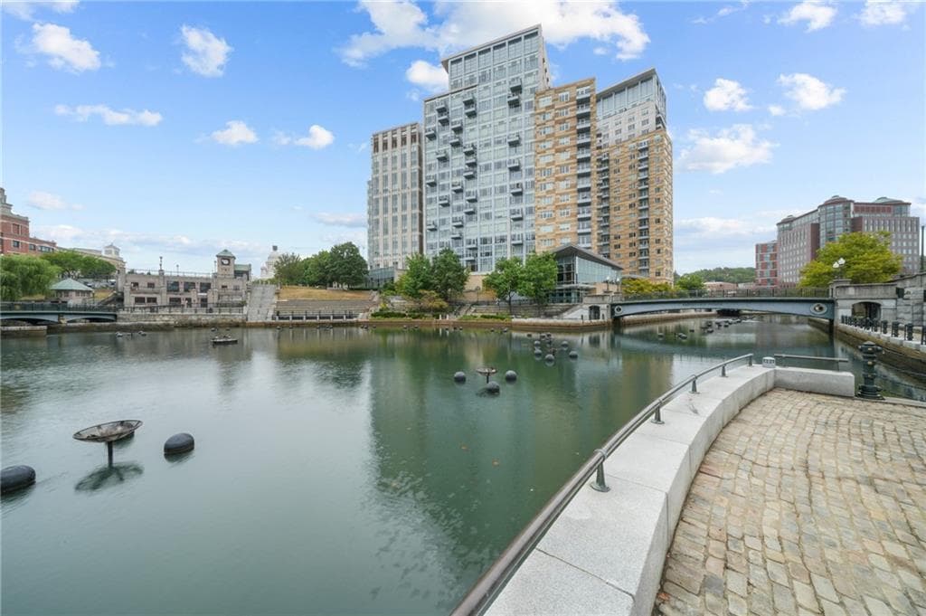 100 Exchange Street UNIT 807