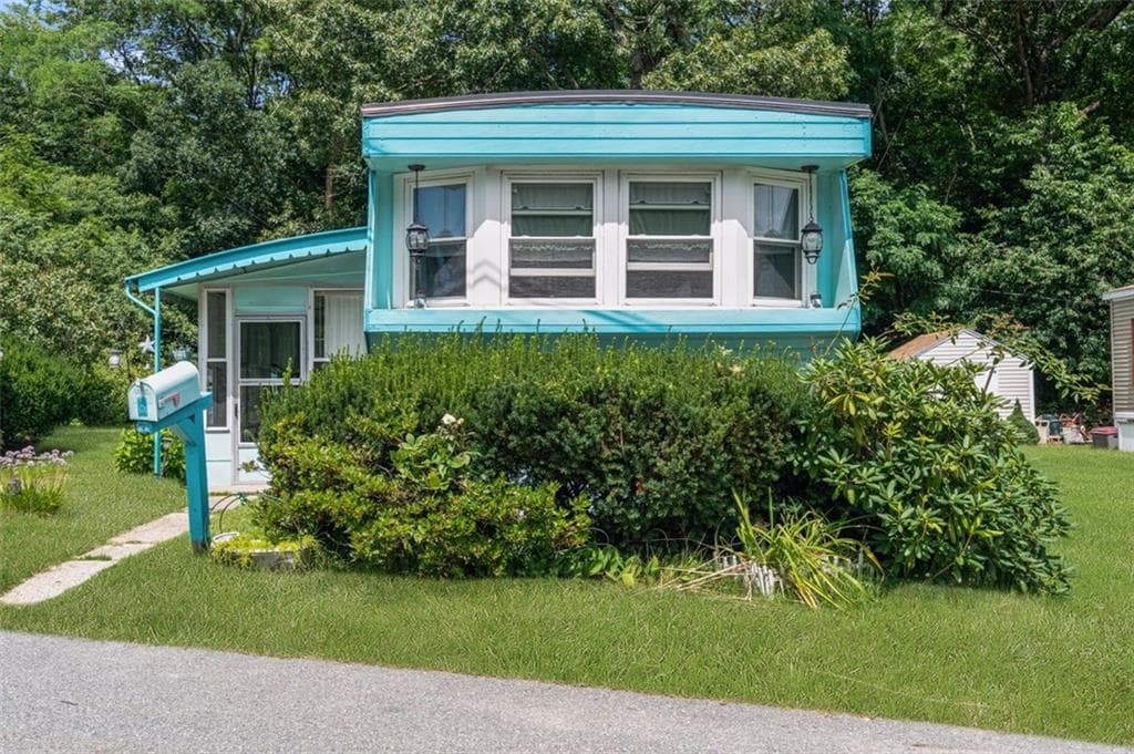979 unit 8 Tollgate Road photo 26
