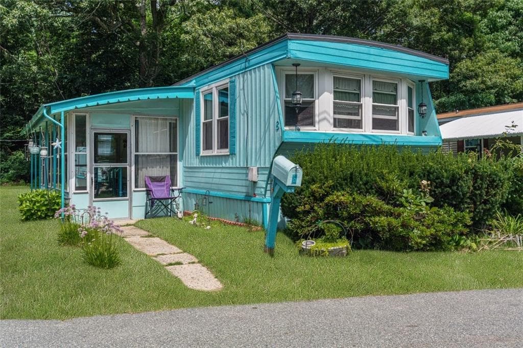 979 unit 8 Tollgate Road