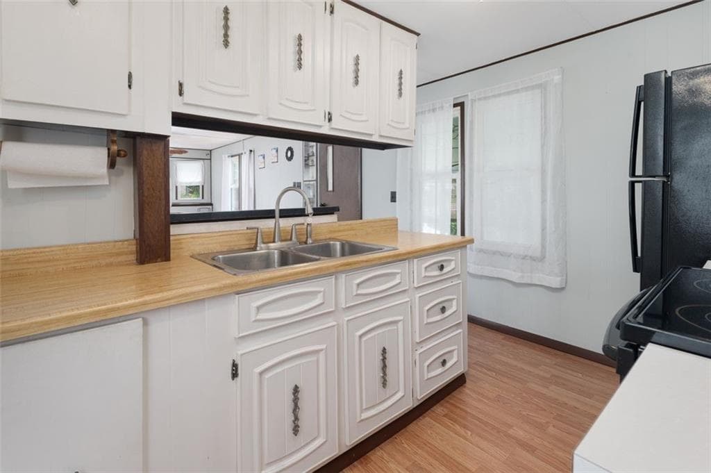 979 unit 8 Tollgate Road photo 10