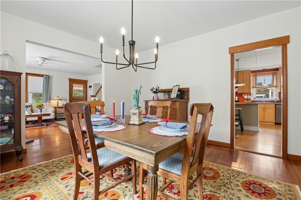 29 Howland Avenue photo 13