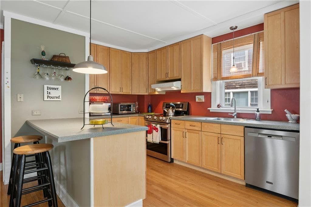 29 Howland Avenue photo 12