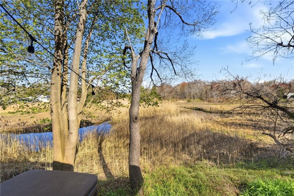 11 Heights Avenue photo 45