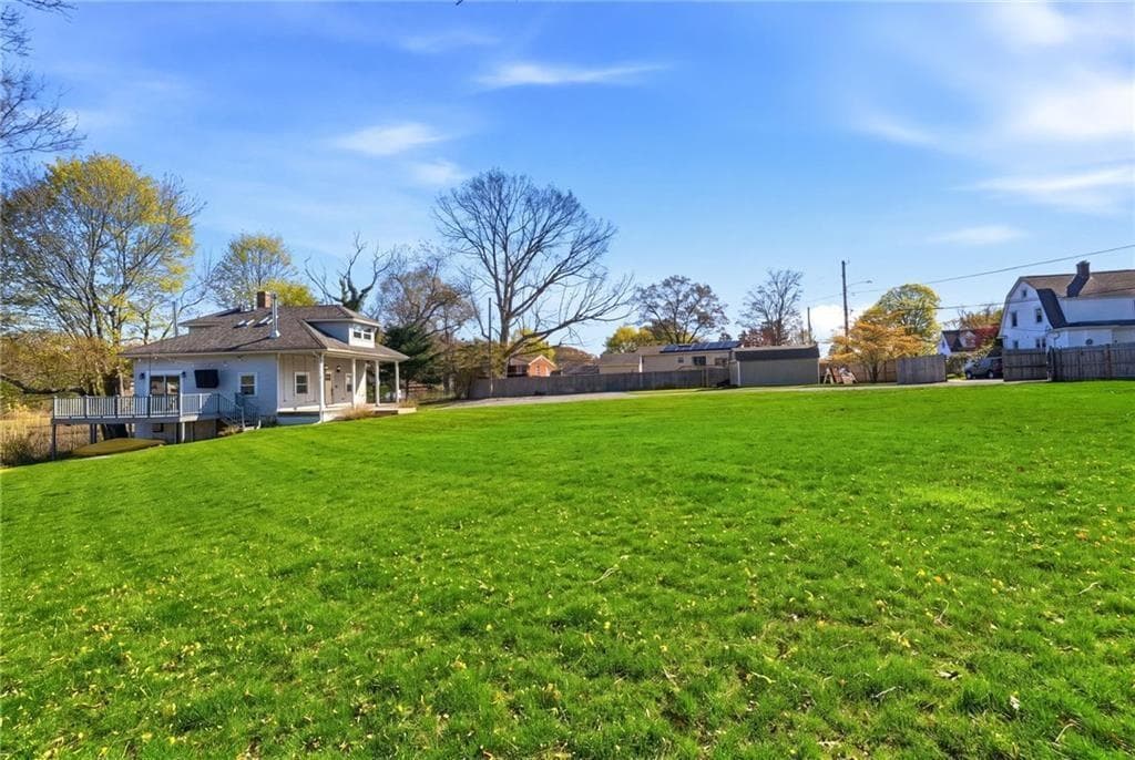 11 Heights Avenue photo 39