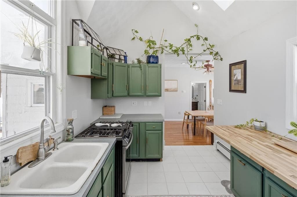 11 Heights Avenue photo 4