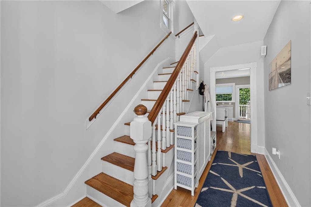 26 Lee Avenue photo 8