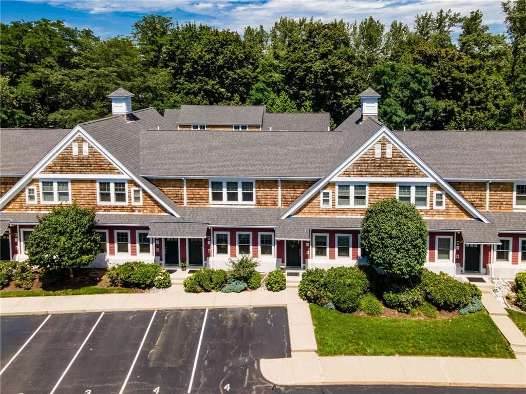 Condominium at 265 Post Road Road UNIT 4, Warwick, photo 2 of 46